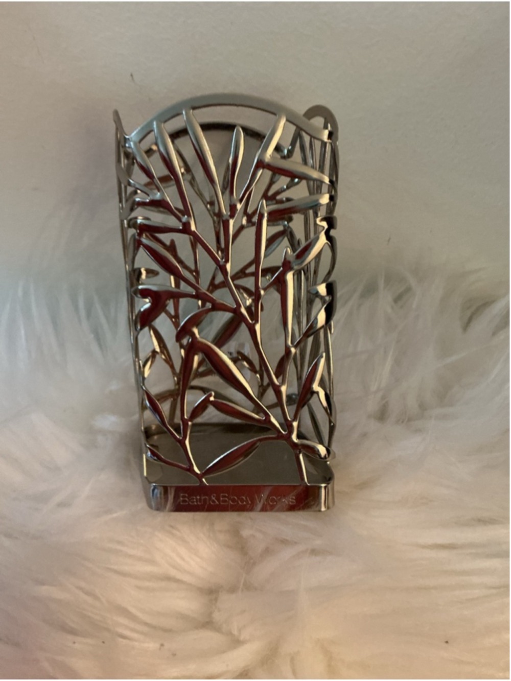 Bath & Body Works Silver Leaf Foaming Hand Soap Sleeve Holder Metal Decorative - Picture 2 of 15